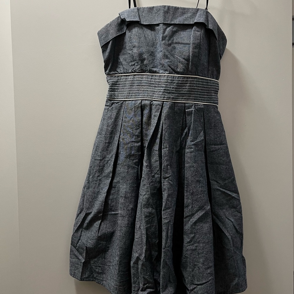 Jodi Kristopher chambray colour strapless dress.